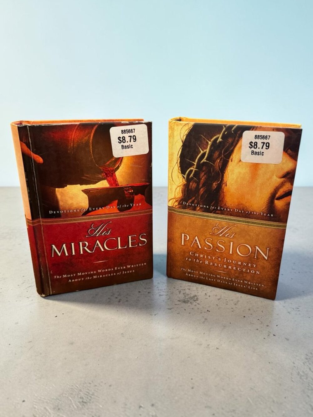 His Miracles and His Passion Daily Scriptures (SET of 2) - NEW